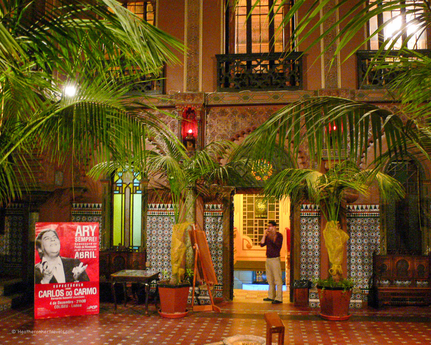 The internal courtyard at Casa do Alentejo