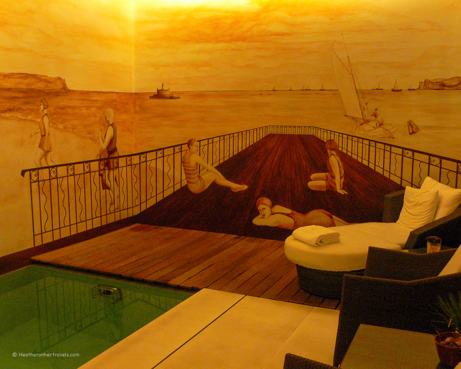 Swimming pool at Hotel Heritage Av. Liberdade in Lisbon