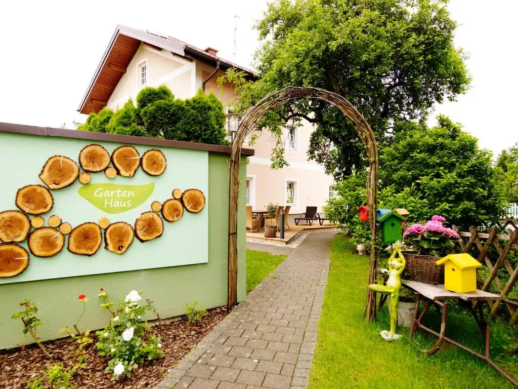 Garden at Hotel Zur Post in Salzburg