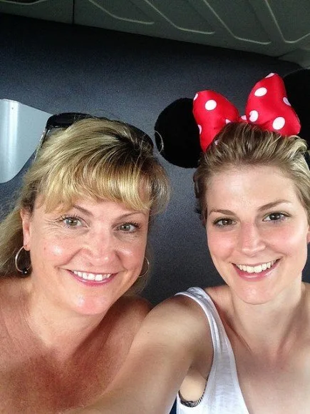 Amanda and her mother enjoy a trip to Disneyworld together