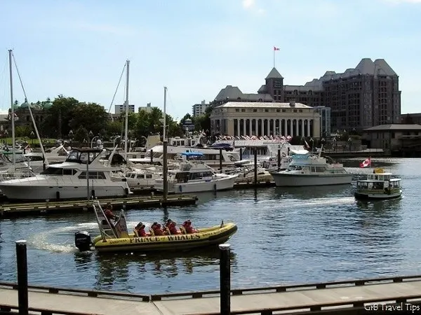 Stroll by the harbour in Victoria, BC, Canada Photo: gr8traveltips.com