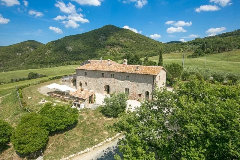 Italian villa holidays - Country Relais & Spa Le Capanne with Bookings for you