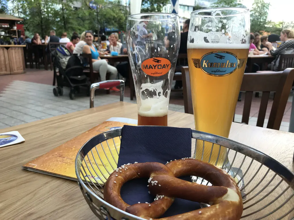 What to eat in Munich - Beer and pretzels