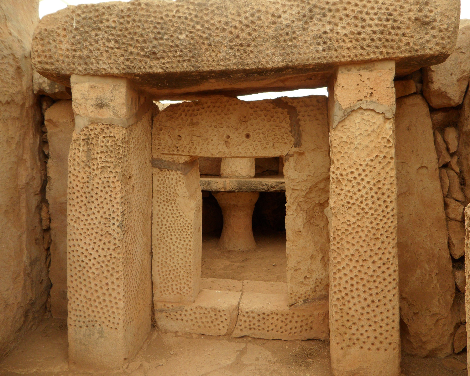 Ħaġar Qim Malta by Efraimstochter on Pixabay