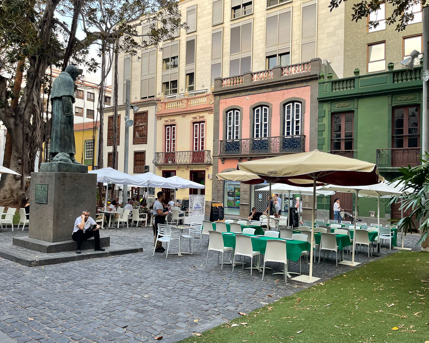 Plaza San Francisco in Santa Cruz Tenerife Photo Heatheronhertravels.com