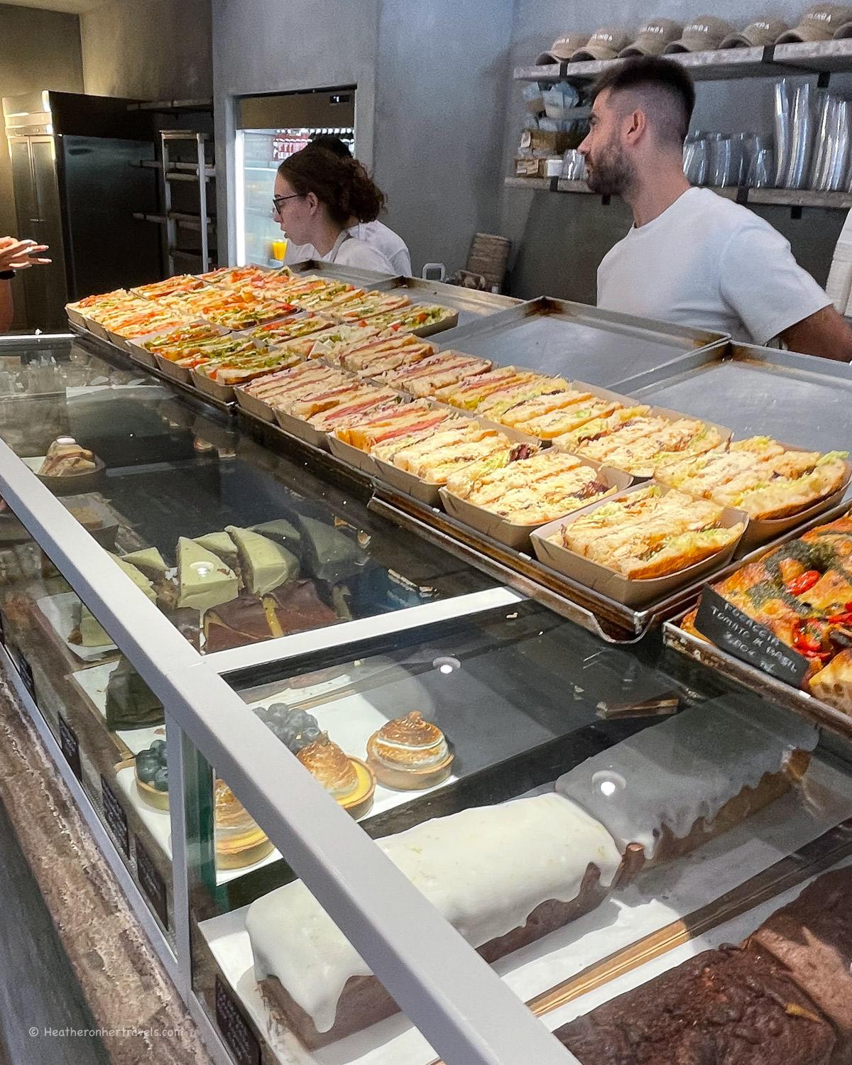 La Linda Bakery Glyfada - Athens Riviera © Heatheronhertravels.com