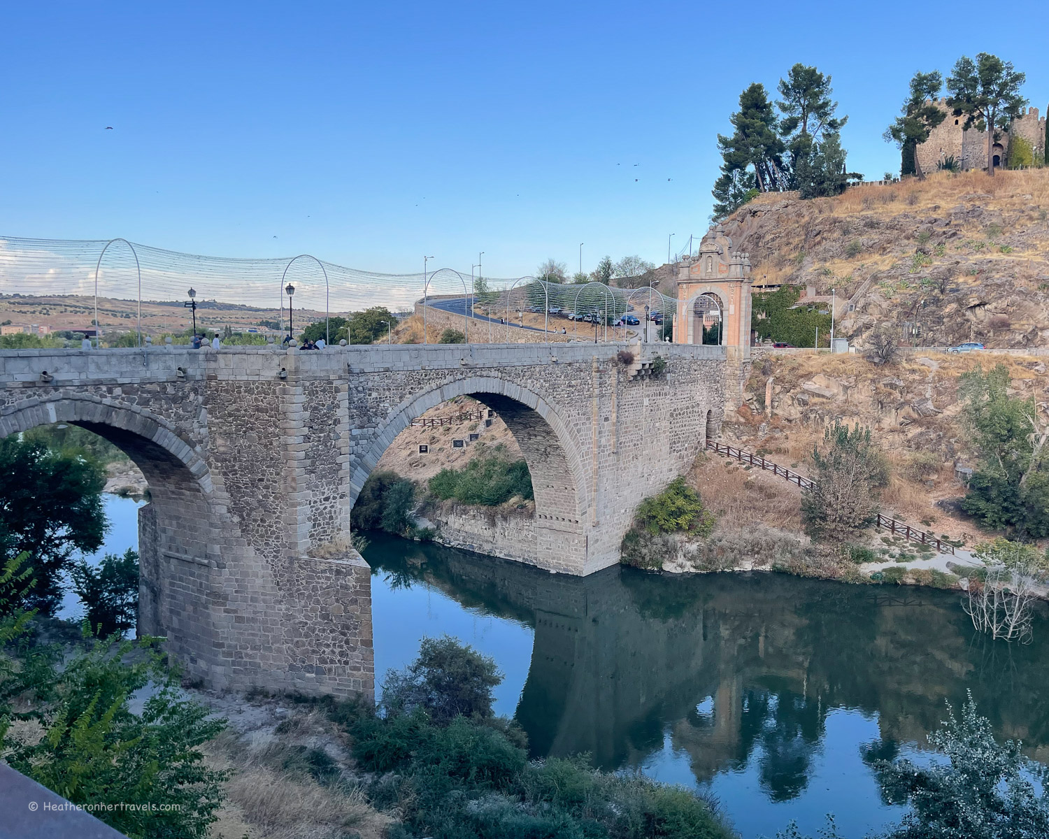 Puente de Alcántara in Toledo Spain © Heatheronhertravels.com